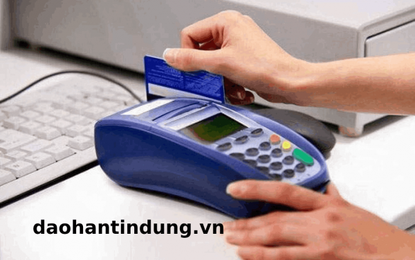 đáo hạn thẻ tín dụng cầu giấy